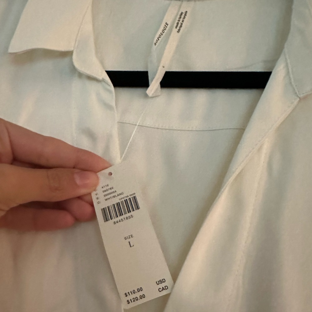 By Anthropologie Long-Sleeve Silky
Corset Blouse in White NEW - Picture 14 of 14